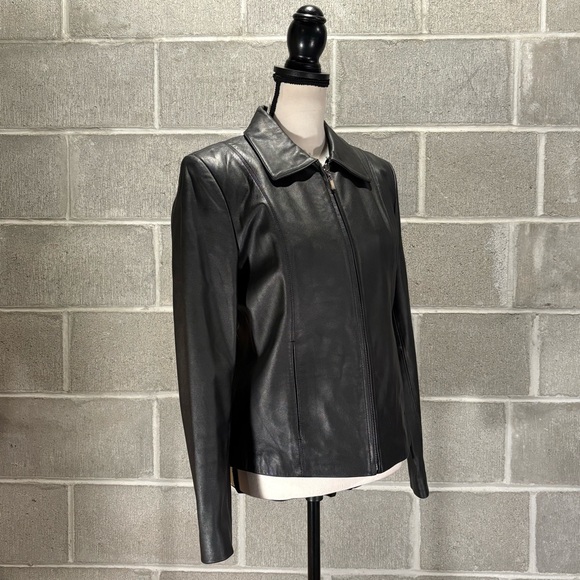 Women’s leather jacket. - Picture 3 of 12